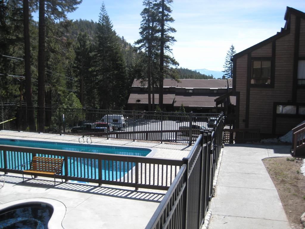 Appartement Val D'isere By Mammoth Reservation Bureau Mammoth Lakes