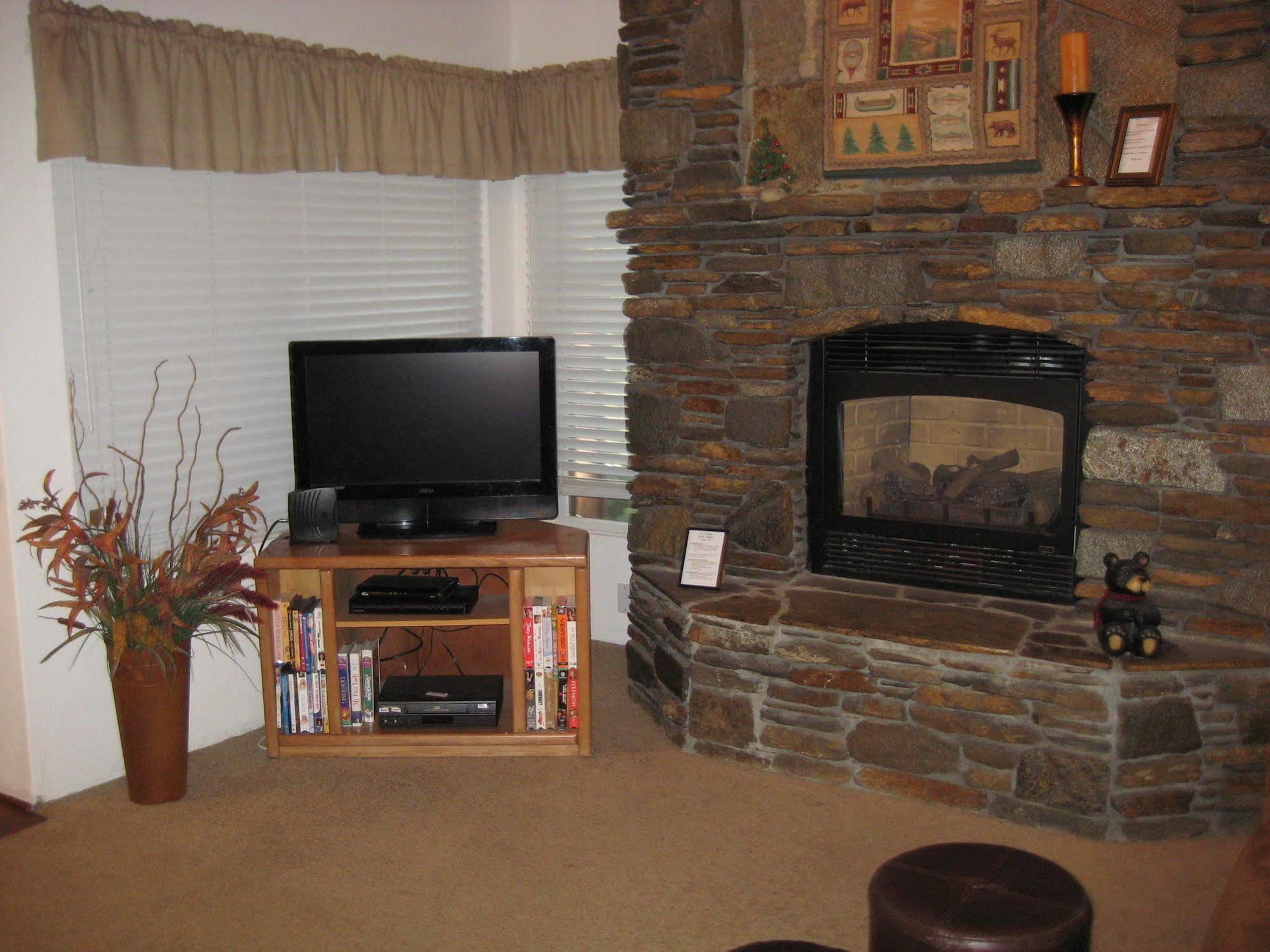 Appartement Val D'isere By Mammoth Reservation Bureau Mammoth Lakes
